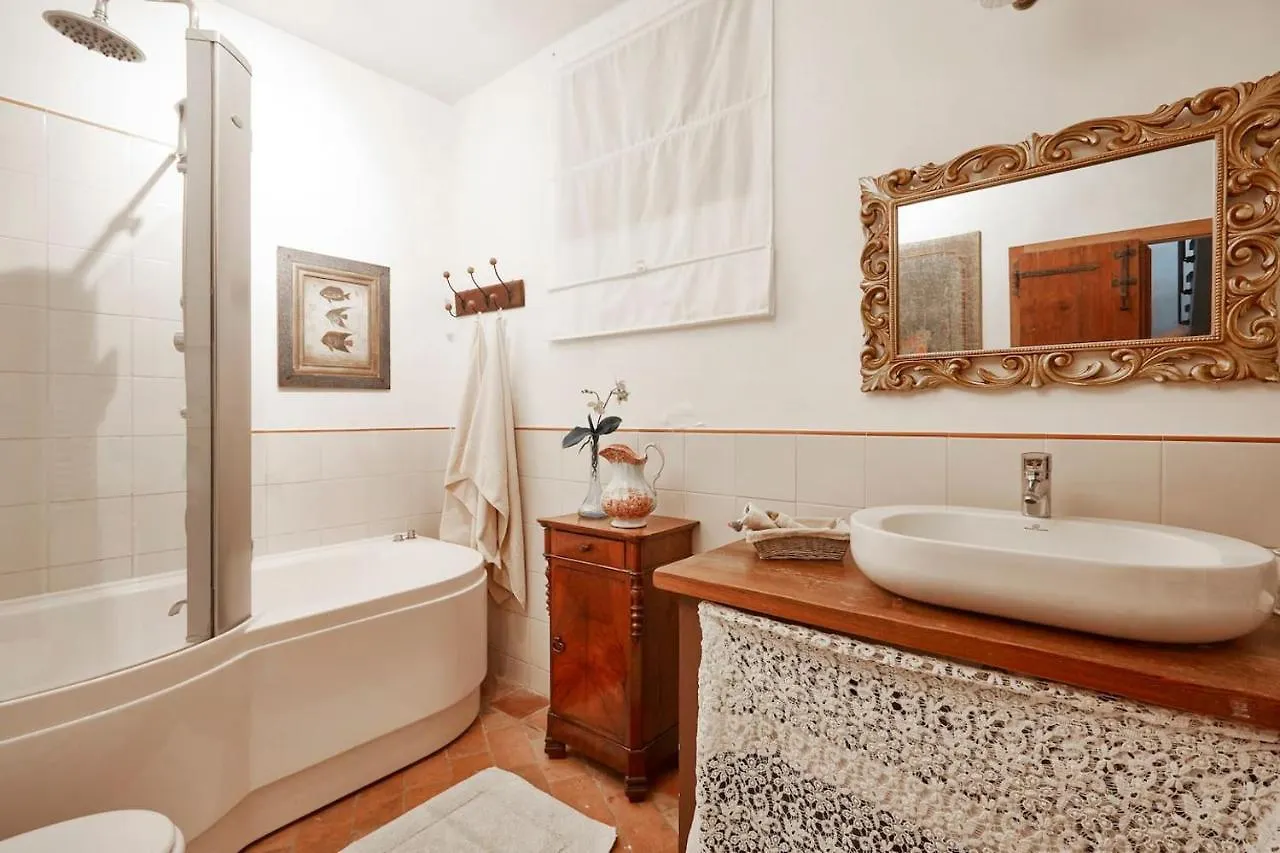 Il Vecchio Fienile Villa Dongo 0*,